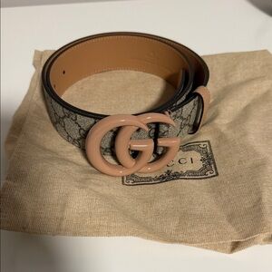 Gucci Tan and Black GG Logo Belt